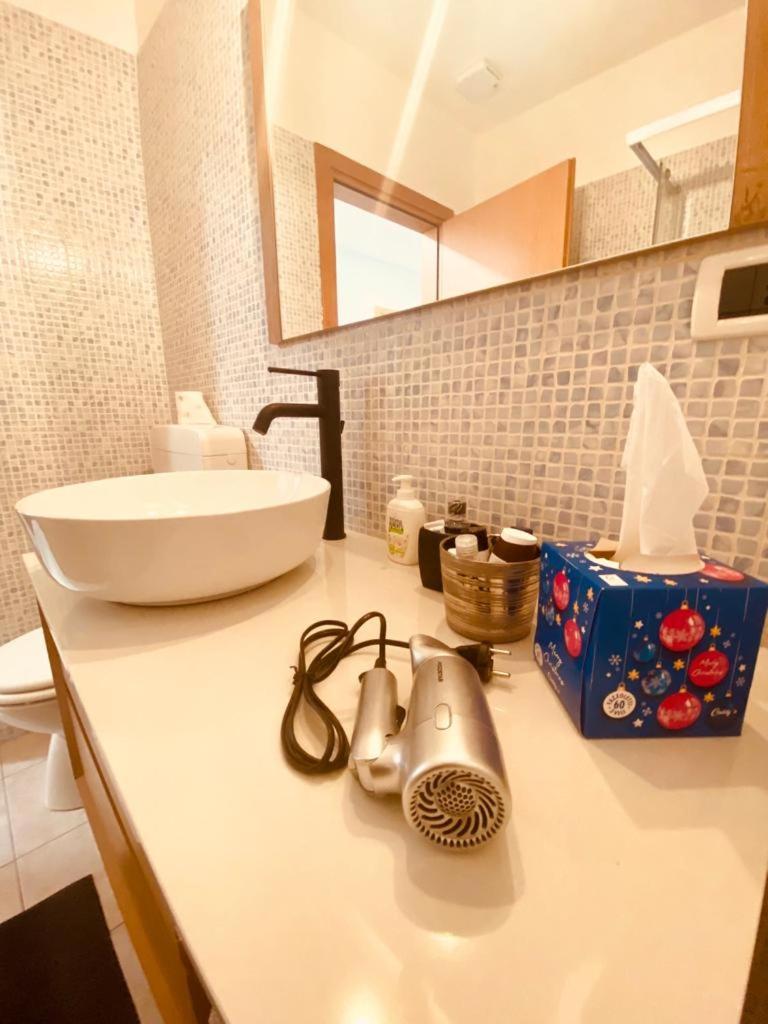 Casa Vacanze Viale Miramare 31- Delizioso Mini Loft Industrial Trieste Exterior foto